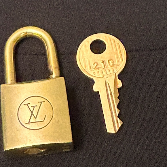 Louis Vuitton Accessories - Louis Vuitton RARE lock and key w/chain